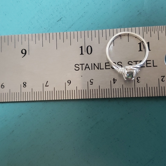 Sterling 925 silver ring with 0.6 CT Mystic Topaz oval 6mm x 4mm - Picture 4 of 5